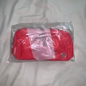 Lululemon Everywhere Bag - 1 L